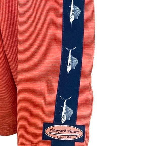 Vineyard Vines Board Shorts Red Blue Size 38 - Picture 6 of 8
